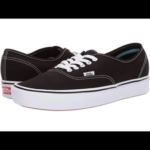 ❣️HP❣️ EUC Black Vans